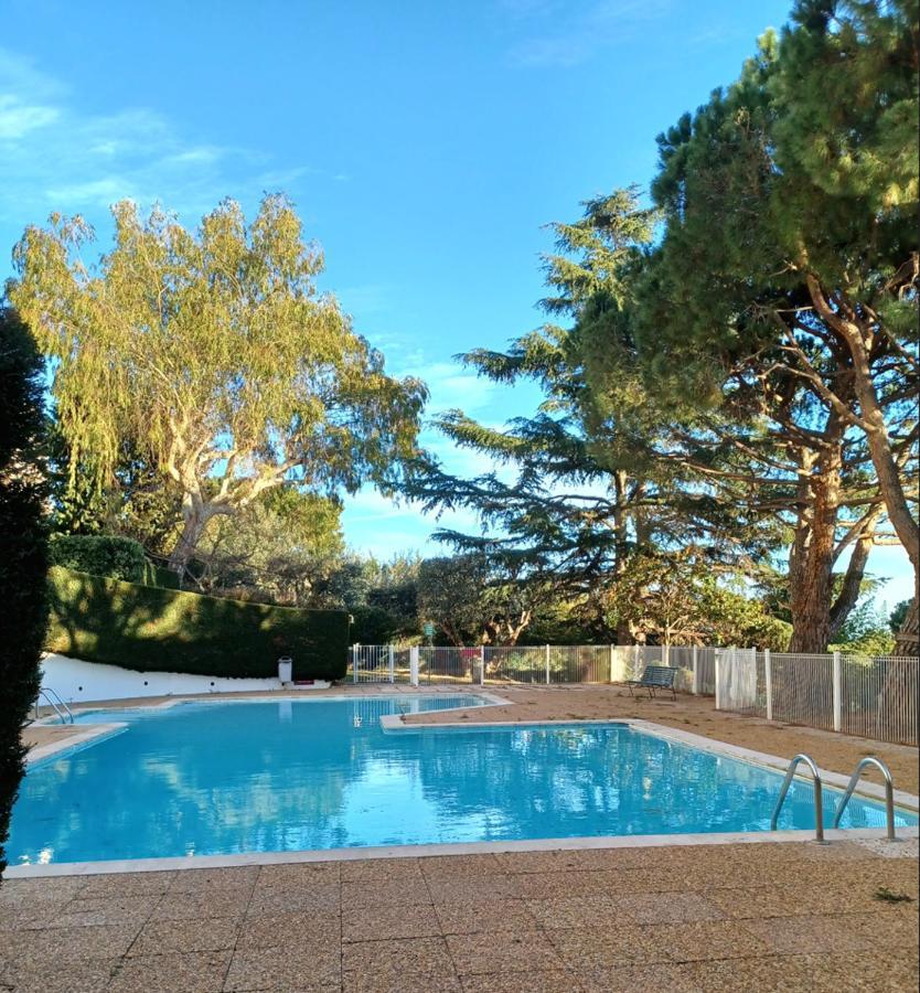 A Avec Piscine Apartment