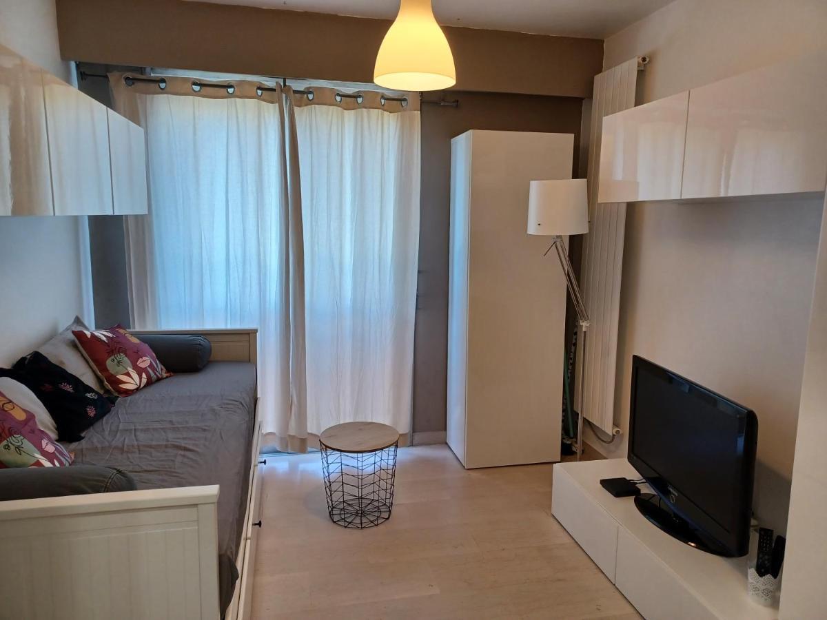 A Avec Piscine Apartment Nice
